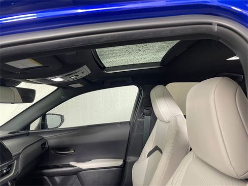 Used 2023 Lexus UX 250h F Sport image 16