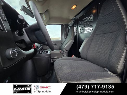 Used 2024 GMC Savana 2500 w/ Driver Convenience Package RWD image 21