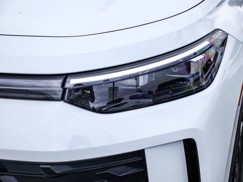 New 2026 Volkswagen Tiguan S image 15