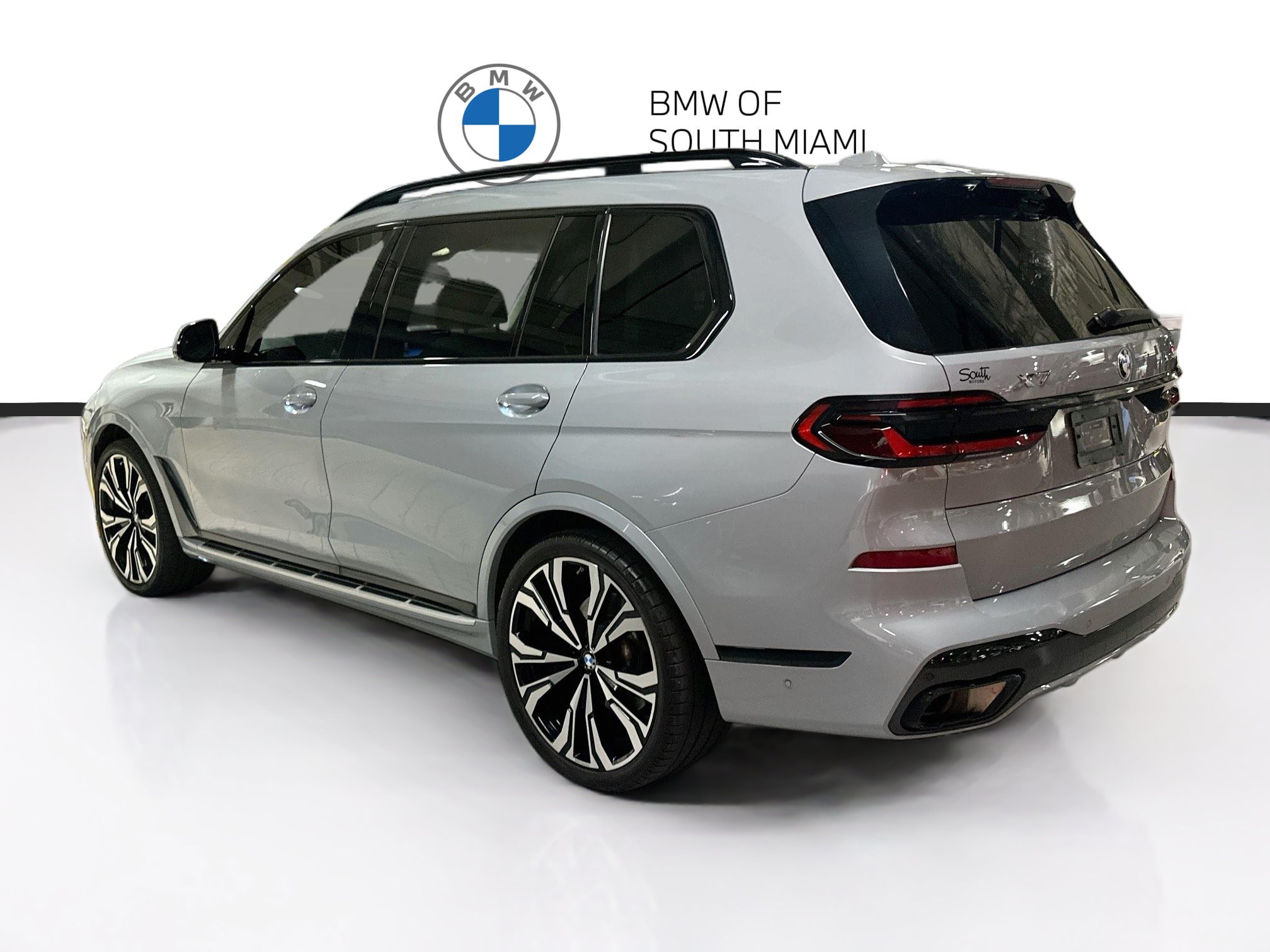 Certified 2024 BMW X7 xDrive40i w/ Executive Package AWD/4WD image 5