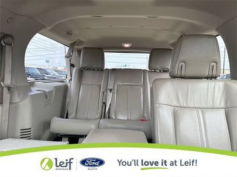 Used 2017 Lincoln Navigator L Select image 29