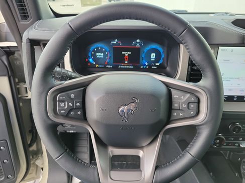 New 2026 Ford Bronco Outer Banks AWD/4WD image 14