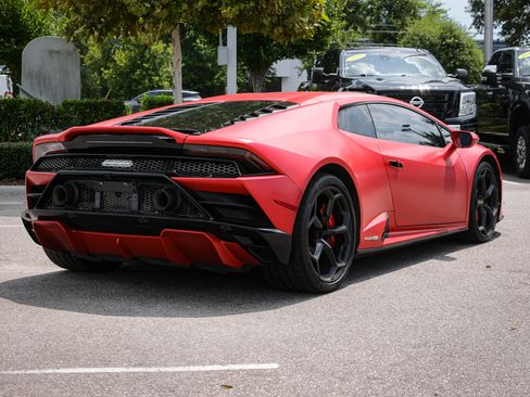 Used 2021 Lamborghini Huracan EVO RWD image 10