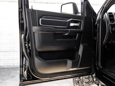 Used 2024 RAM 2500 Big Horn w/ Night Edition image 47