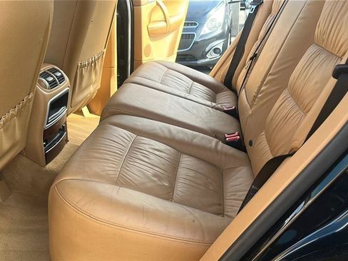 Used 2006 Porsche Cayenne AWD/4WD image 25