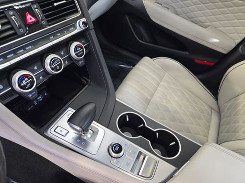 Used 2020 Genesis G70 3.3T w/ Prestige Package image 26