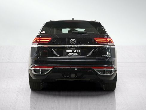 Used 2023 Volkswagen Atlas Cross Sport SEL Premium R-Line AWD/4WD image 4