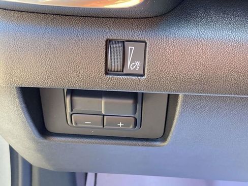 New 2026 GMC Canyon Elevation w/ Convenience Package RWD image 25