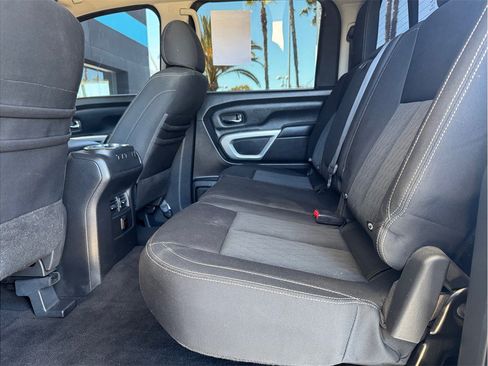 Used 2017 Nissan Titan SV AWD/4WD image 20