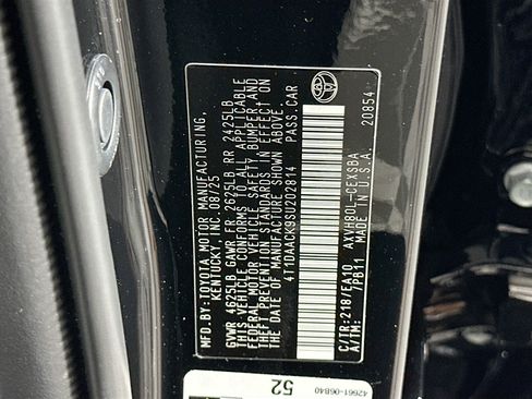 Used 2025 Toyota Camry SE FWD image 12