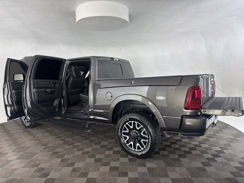 Used 2025 RAM 3500 Limited image 16