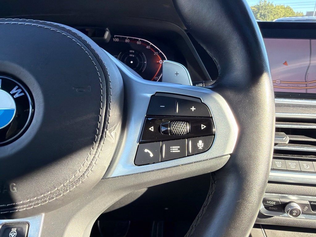 Used 2022 BMW X7 xDrive40i w/ M Sport Package AWD/4WD image 27