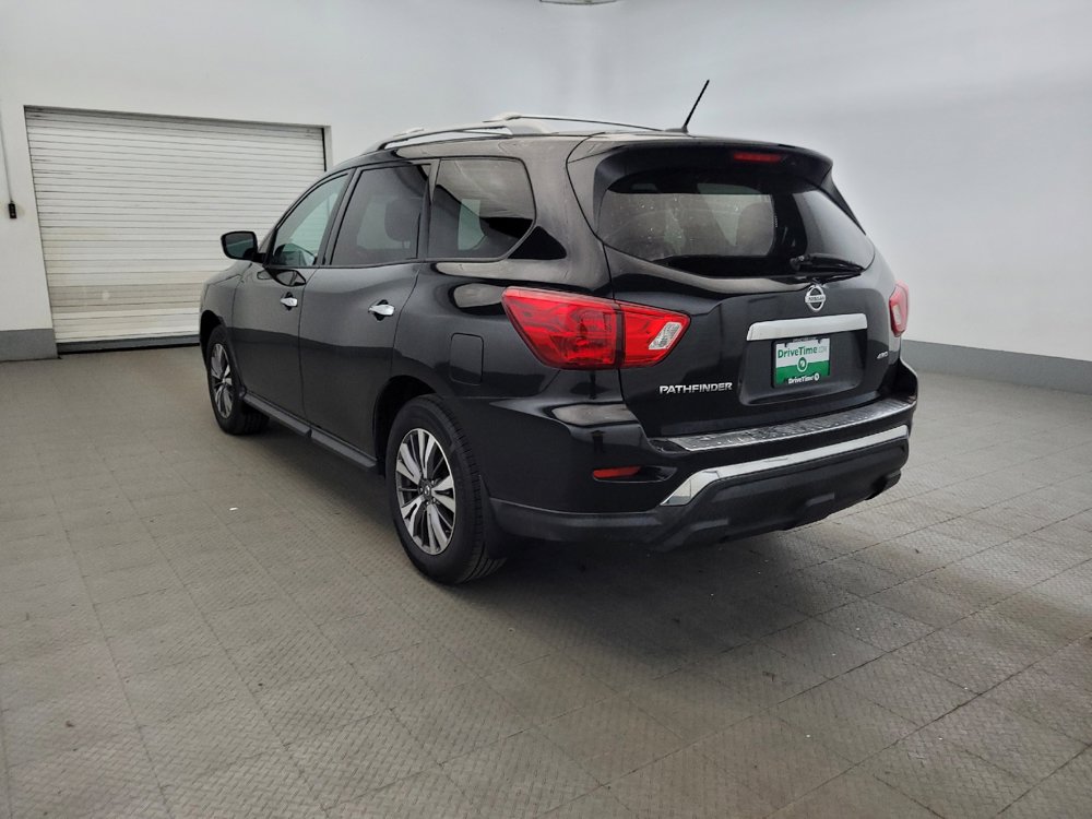 Used 2017 Nissan Pathfinder S AWD/4WD image 5