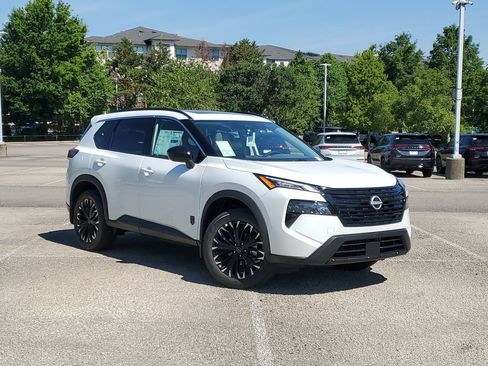 New 2026 Nissan Rogue Dark Armor FWD image 31