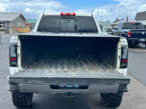 Used 2017 GMC Sierra 1500 SLT w/ SLT Premium Package AWD/4WD image 7