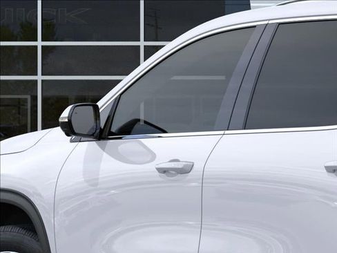 New 2026 Buick Enclave Preferred w/ Power Package image 12