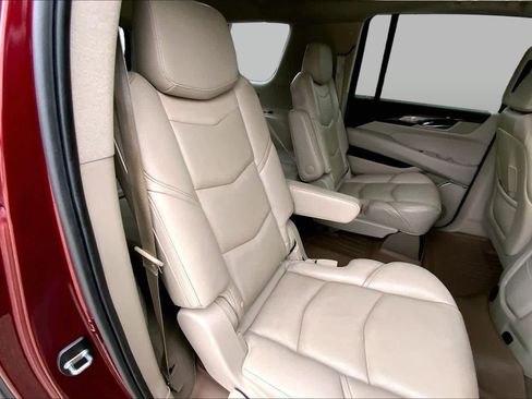 Used 2018 Cadillac Escalade ESV Premium Luxury AWD/4WD image 20