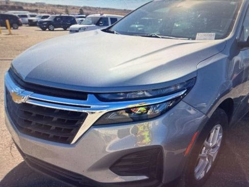 Used 2024 Chevrolet Equinox LS image 3