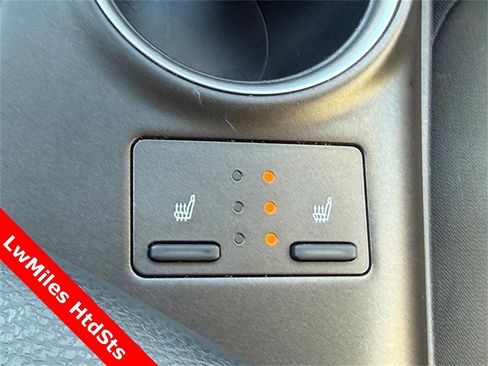 Used 2023 Toyota Camry LE image 28