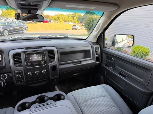 Used 2019 RAM 1500 Tradesman w/ Popular Equipment Group AWD/4WD image 29