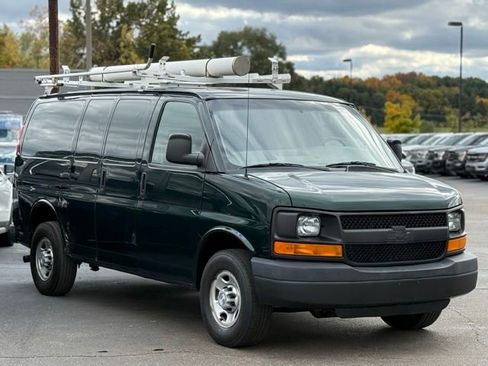 Used 2016 Chevrolet Express 2500 image 22