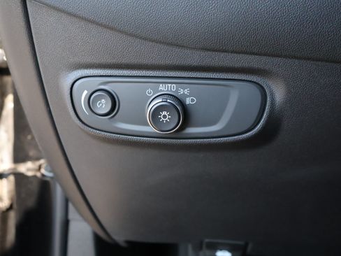 Used 2023 Chevrolet Equinox RS w/ LPO, Floor Liner Package AWD/4WD image 43
