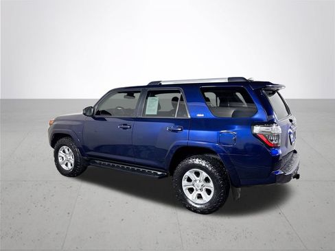 Used 2021 Toyota 4Runner SR5 AWD/4WD image 8