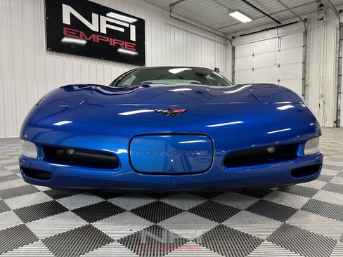 Used 2002 Chevrolet Corvette Coupe w/ Preferred Equipment Group2 RWD image 14