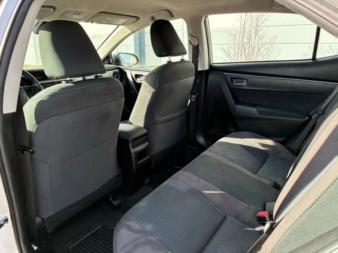 Used 2018 Toyota Corolla L image 12