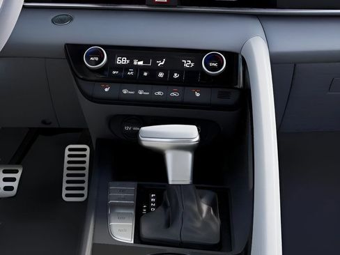 New 2026 Hyundai Elantra SEL Sport Premium FWD image 16