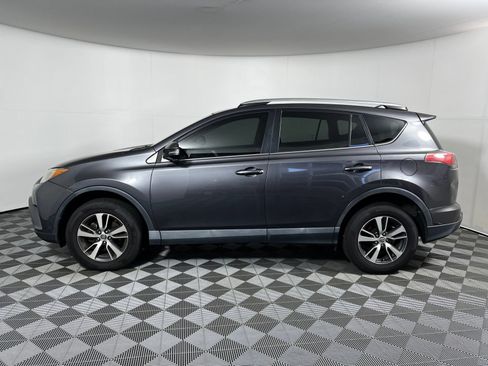 Used 2016 Toyota RAV4 XLE FWD image 8