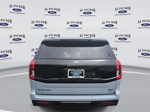 New 2027 Ford Expedition Max Platinum w/ Stealth Performance Package AWD/4WD image 4