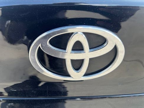 Used 2025 Toyota Camry SE FWD image 13