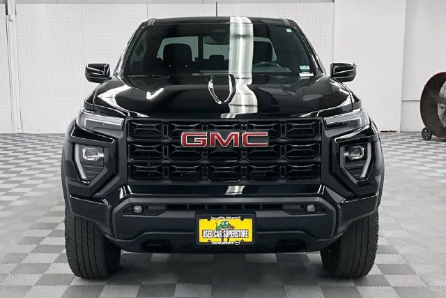 Used 2024 GMC Canyon Elevation w/ Convenience Package AWD/4WD image 4