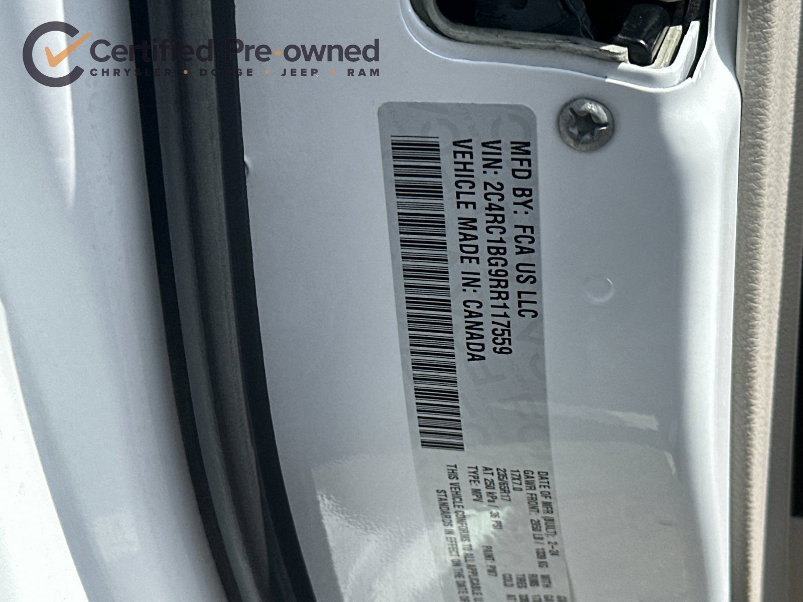 Used 2024 Chrysler Pacifica Touring-L FWD image 30