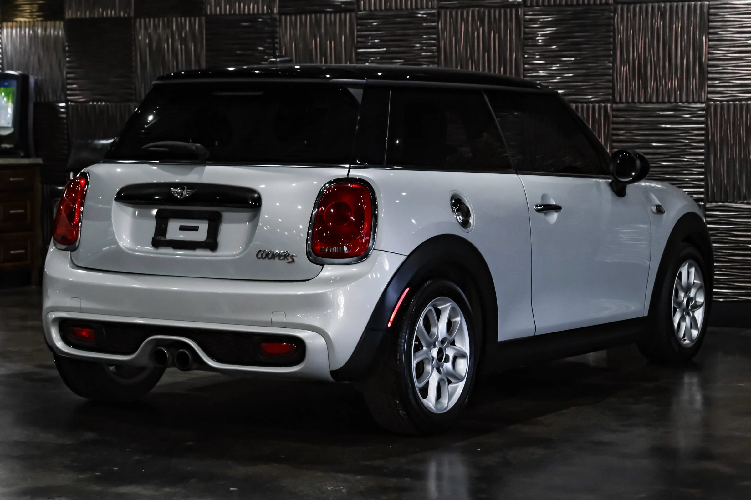 Used 2015 MINI Cooper S FWD image 10