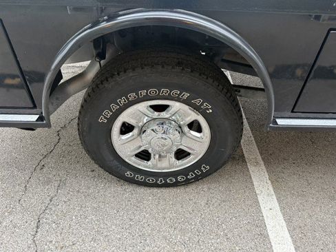 Used 2021 RAM 2500 Big Horn image 14