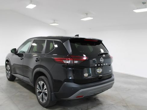 Used 2023 Nissan Rogue SV FWD image 7