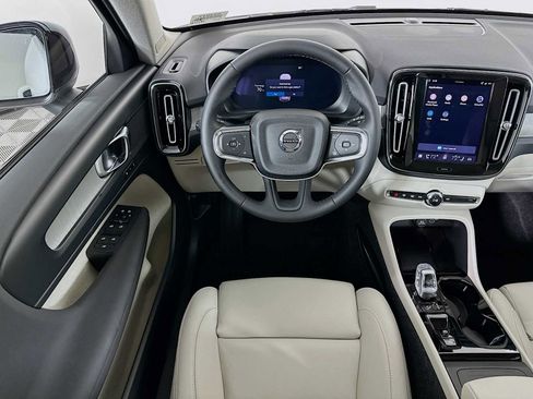 New 2026 Volvo XC40 B5 Plus w/ Protection Package Premier AWD/4WD image 20