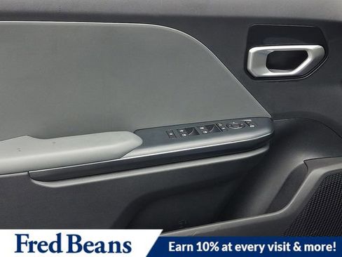 New 2025 Kia K4 LXS image 8