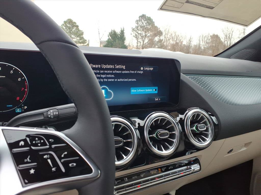 Used 2026 Mercedes-Benz GLA 250 4MATIC image 15