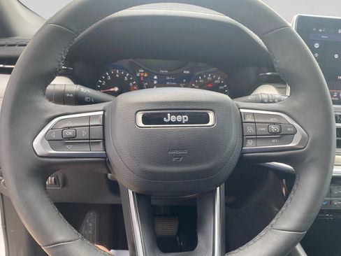 Used 2023 Jeep Compass Limited AWD/4WD image 23