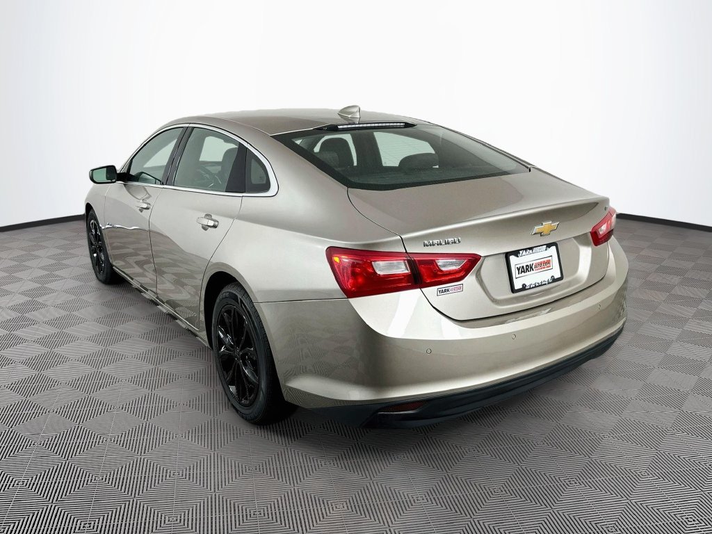 Used 2024 Chevrolet Malibu LT FWD image 8