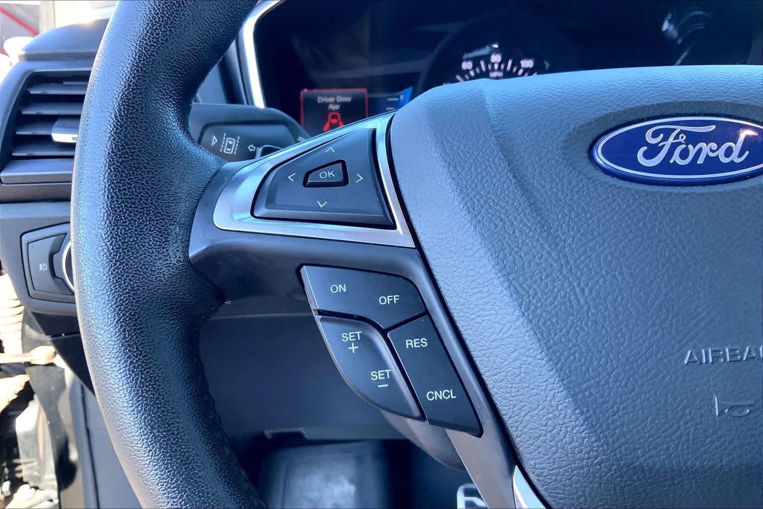Used 2018 Ford Fusion Titanium AWD/4WD image 24