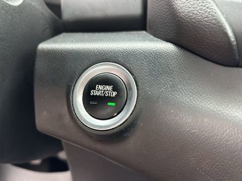 Used 2020 GMC Terrain SLT w/ Preferred Package image 29