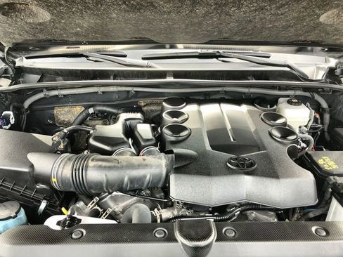 Used 2024 Toyota 4Runner SR5 Premium w/ Moonroof Package image 27