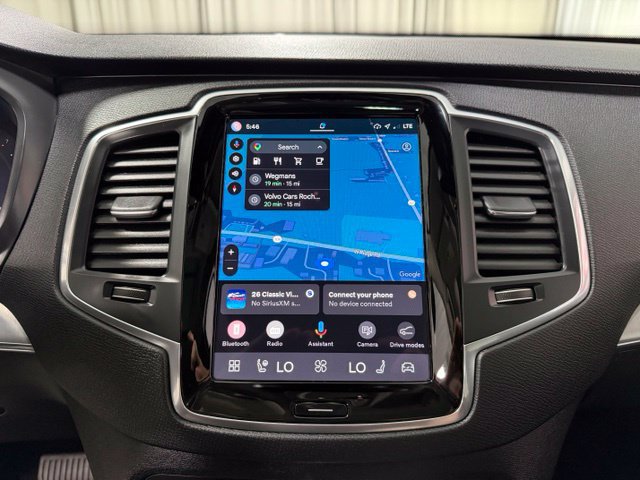 Used 2023 Volvo XC90 B5 Core w/ Protection Package Premier AWD/4WD image 14