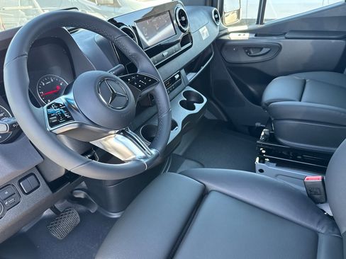 New 2026 Mercedes-Benz Sprinter 2500 image 12