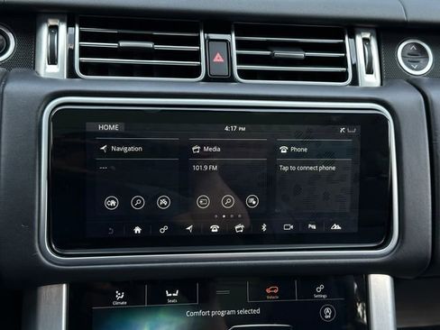 Used 2020 Land Rover Range Rover HSE image 25