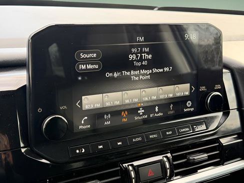 Used 2022 Nissan Pathfinder SL image 14